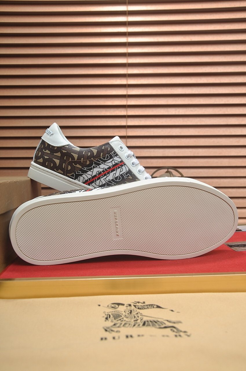 Burberry White Pattern Low-Top Sneakers